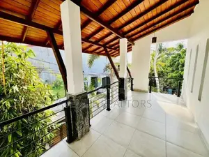 4 Bedroom house for sale in Thalawathugoda