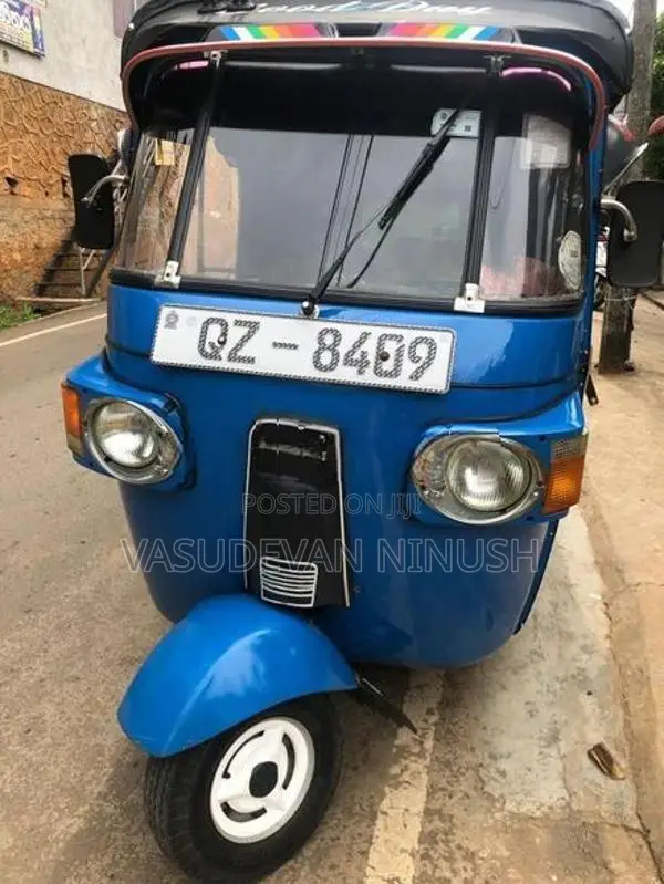 Bajaj RE Three Wheels 2010