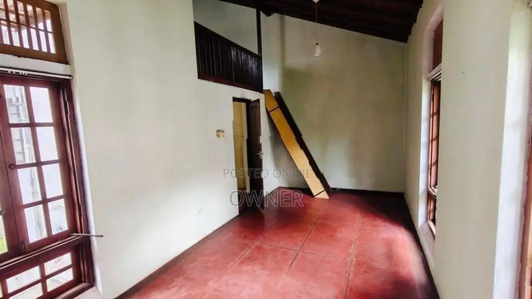 3br House - 500m to high level road