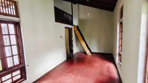 3br House - 500m to high level road