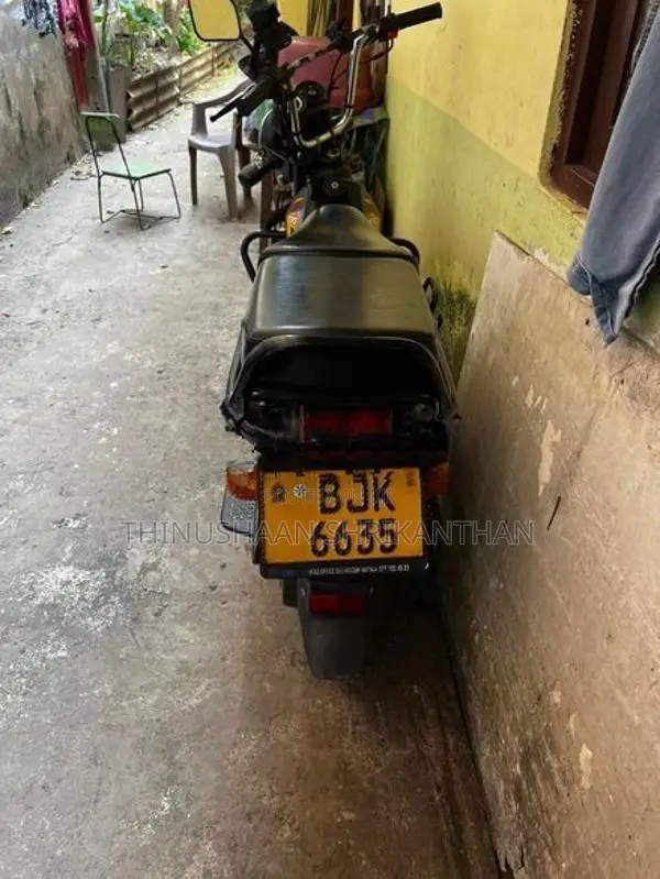 TVS XL 100 2020