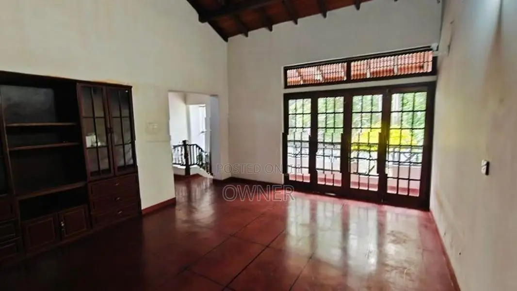 3br House - 500m to high level road