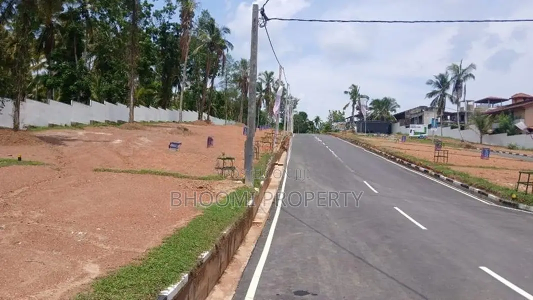 LAND FOR SALE KADAWATHA