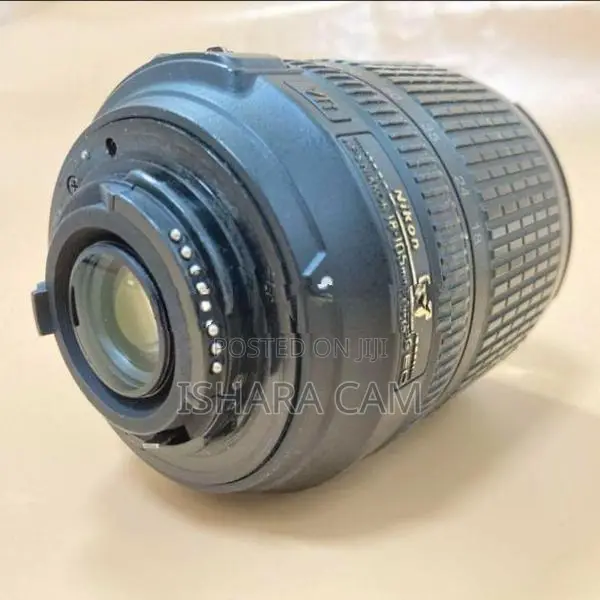 Nikon 18-105 VR DSLR lens