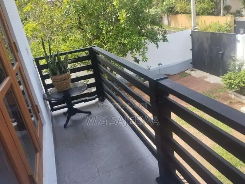 Upstair House Rent in Ja Ela
