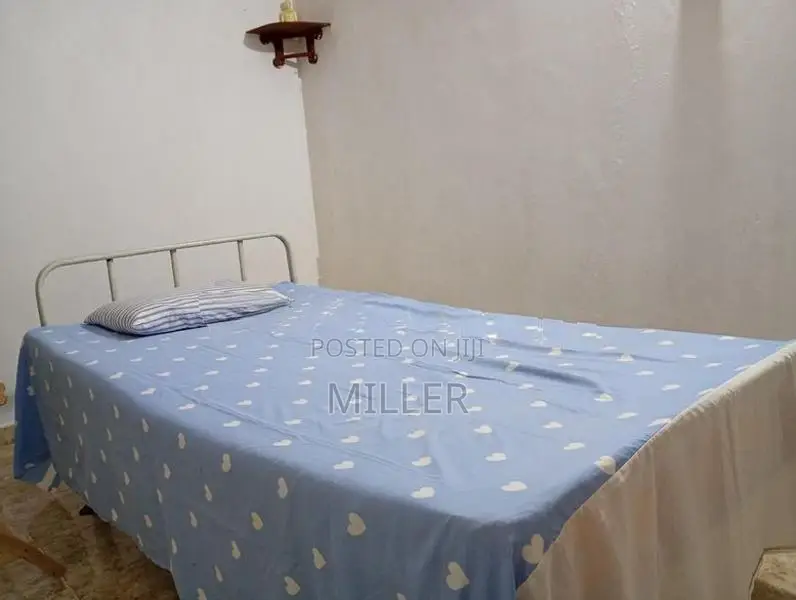 Comfortable Room for Rent in Colombo 05