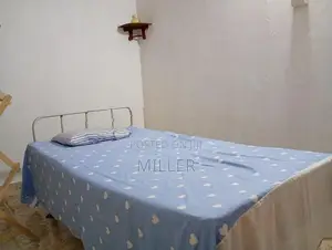 Comfortable Room for Rent in Colombo 05