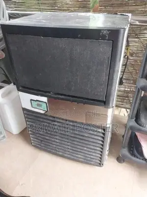 Ice Cube Machine