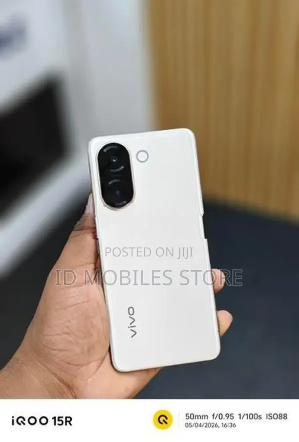 Vivo V60E 8GB 256GB (Used)