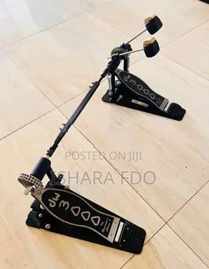 DW 3000 Double Bass Drum Pedal