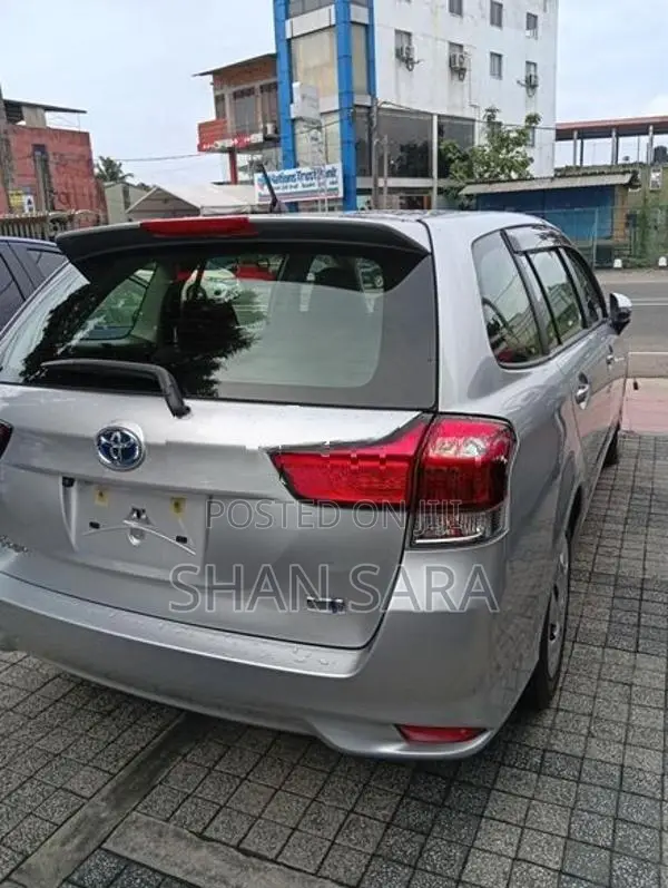 Toyota Corolla fielder 2023