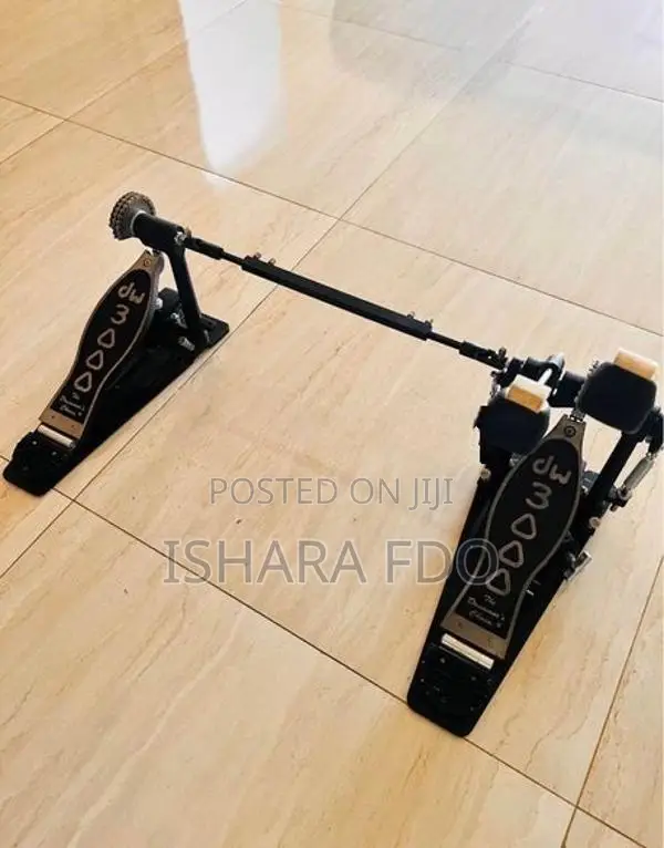 DW 3000 Double Bass Drum Pedal
