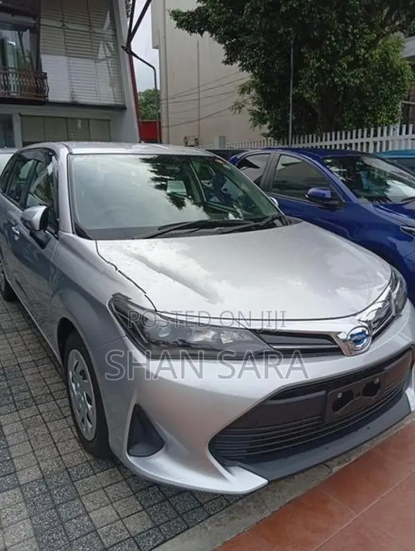 Toyota Corolla fielder 2023
