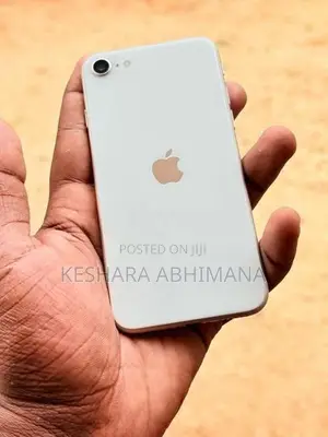 Apple iPhone SE 3 2022 (Used)