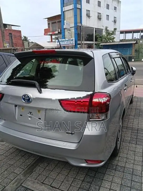 Toyota Corolla fielder 2023