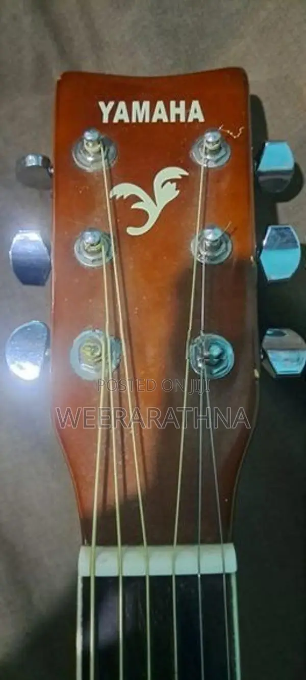Yamaha Guitar