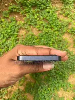 Apple iPhone 12 64GB (Used)