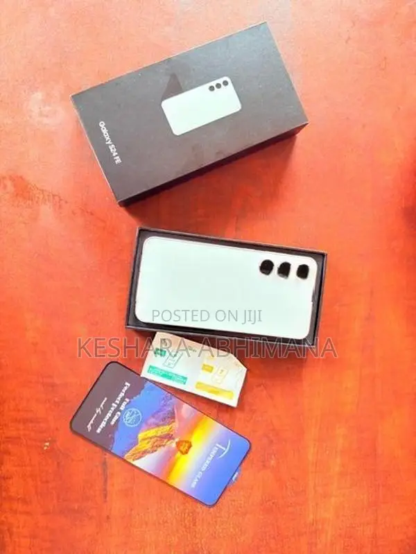 Samsung Galaxy S24 FE (Used)