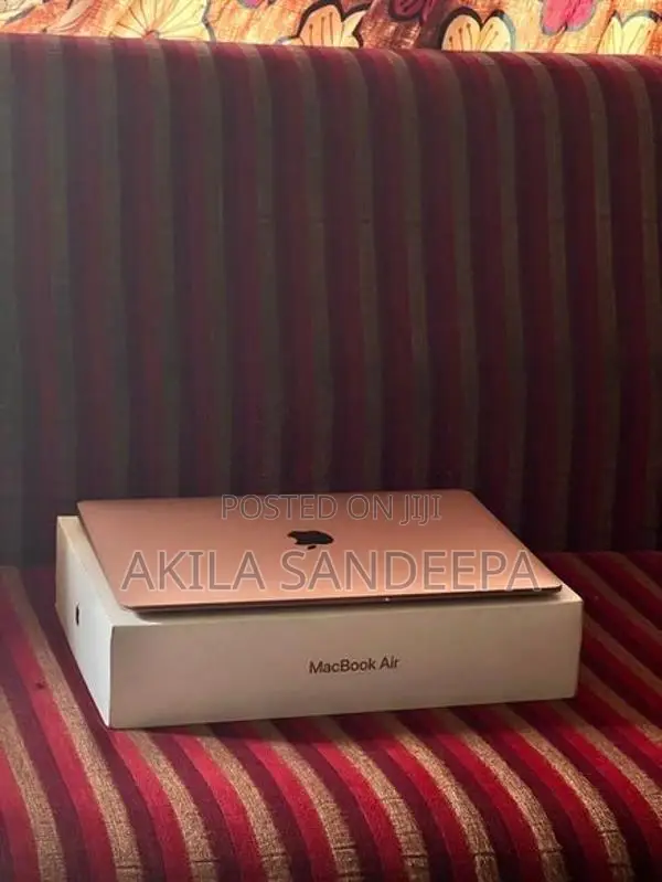 MacBook Air 2018 i5 / 8GB 128GB