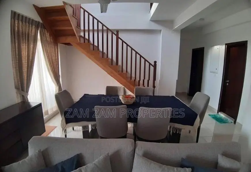 Luxury Duplex Apartment for Rent in Bambalapitiya Colombo 04