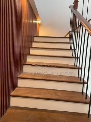 Sale for a Luxurious Modern House in Athurugiriya