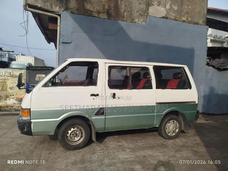 Nissan Vanette 1988