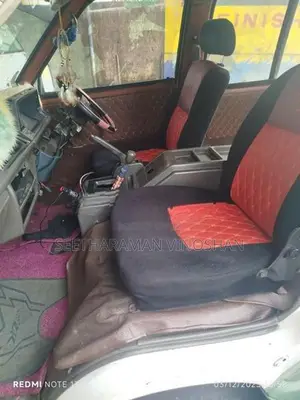 Nissan Vanette 1988