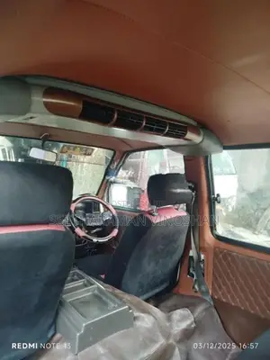 Nissan Vanette 1988