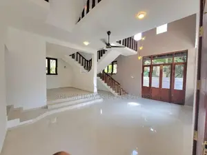 Spacious 7-Bedroom House in Battaramulla Subuthipura