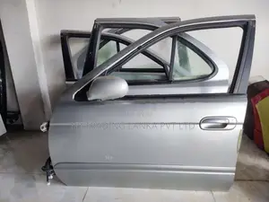 Nissan Sunny FB15 Power Door