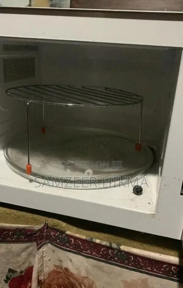 Microwave Oven