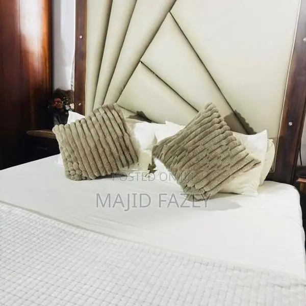 Premium Teak Bed