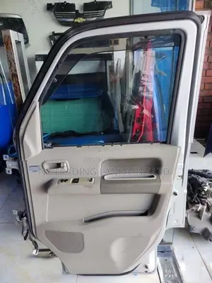 Suzuki Every DA 64 Front Door Set Power
