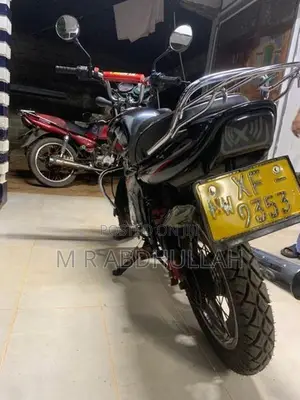 Bajaj CT100 2011