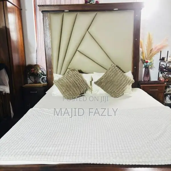 Premium Teak Bed