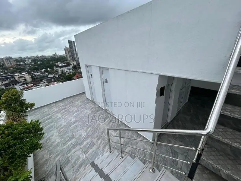 4BR Apartment-Colombo 5