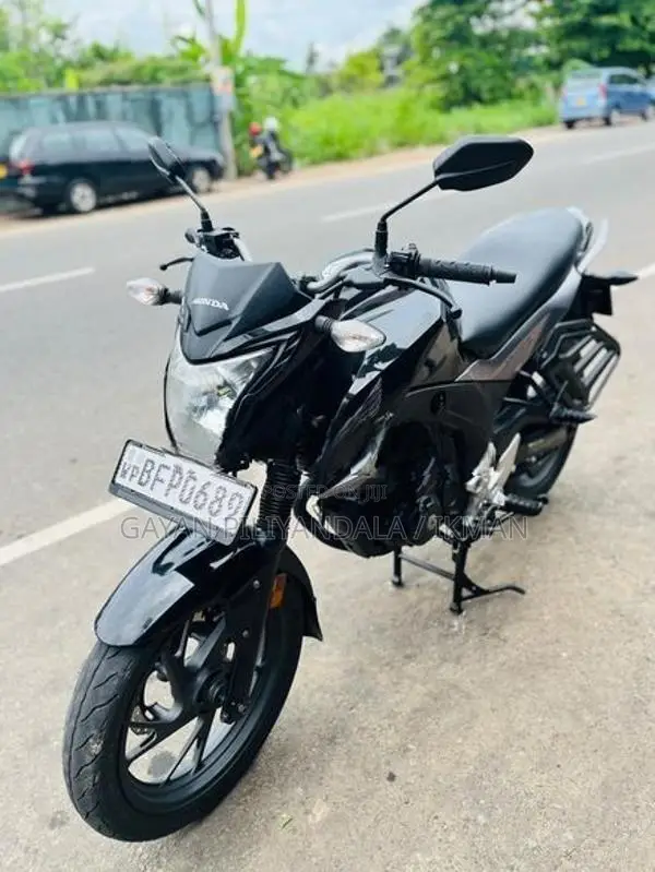 Honda CB Hornet 2017