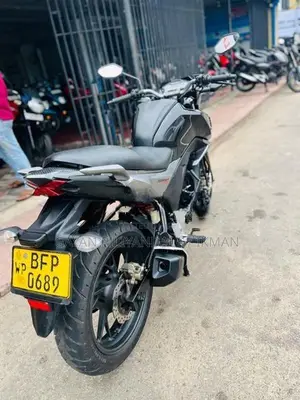 Honda CB Hornet 2017