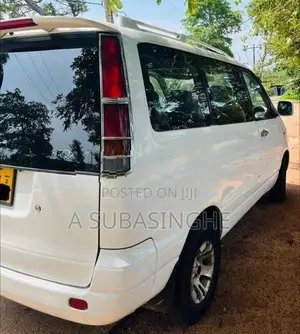Toyota Noah KR 41 1998