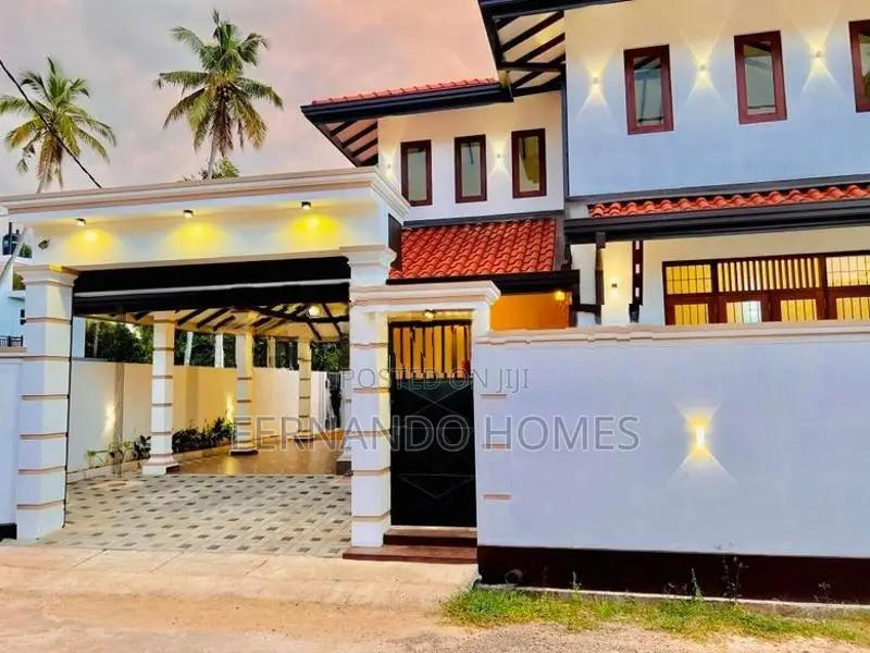Clear Deeds Well Built Super Completed New House for Sale Negombo