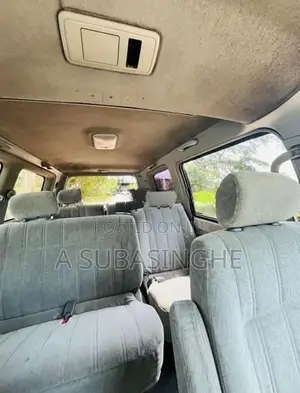 Toyota Noah KR 41 1998