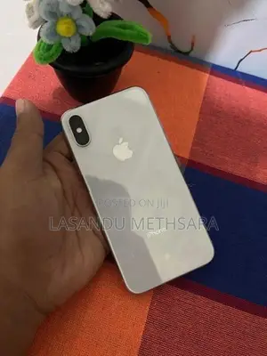 Apple iPhone XS (Used)