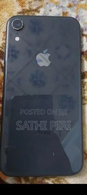 Apple iPhone XR (Used)