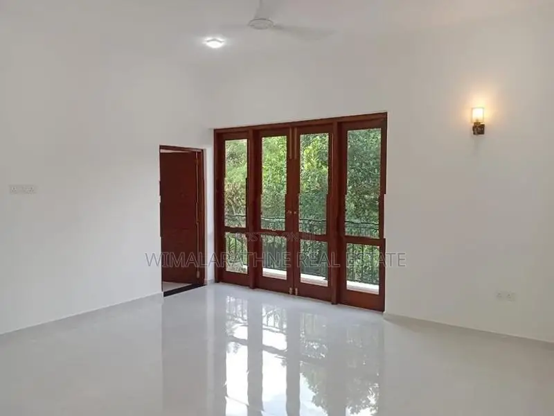 Architectural Design House for Sale in Hokandara