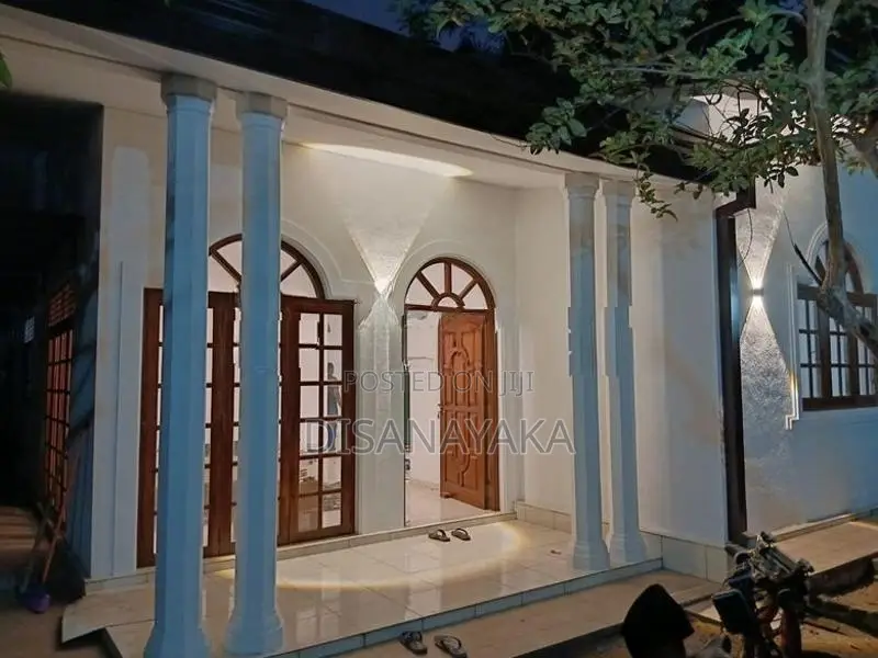 Single Storey House for Sale in Kottawa