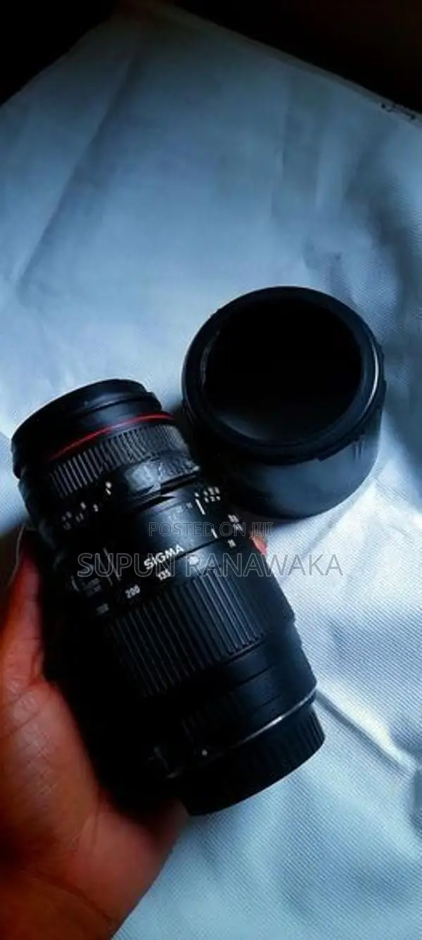 Canon Sigma 70-300 Mm Japan Lens