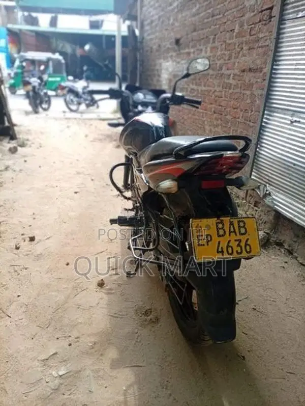 Bajaj Pulsar 150 2014