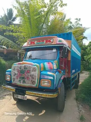 Tata 1613 Lorry 2004