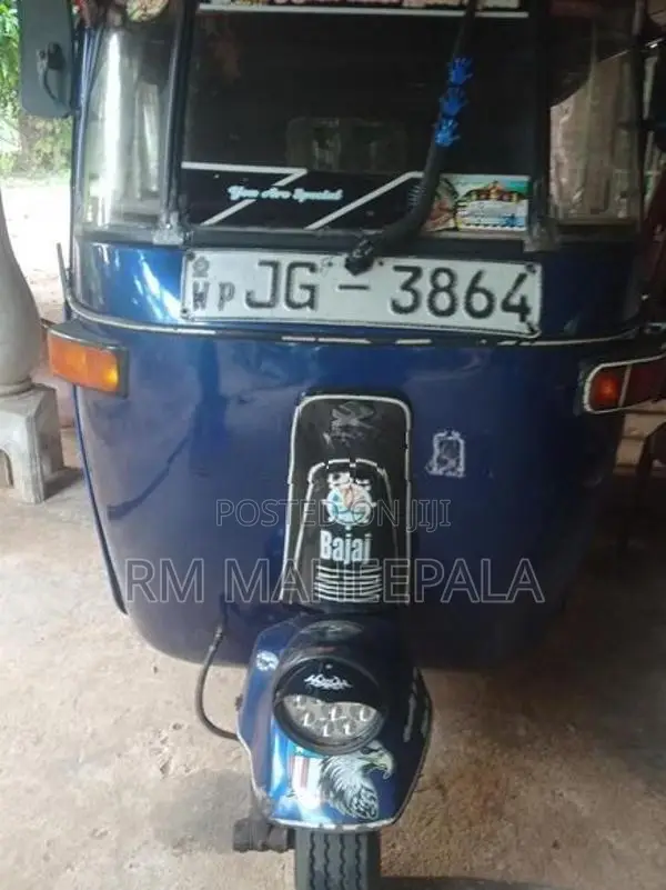Bajaj RE 2004