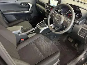 Toyota Raize 1000cc Turbo X 2025